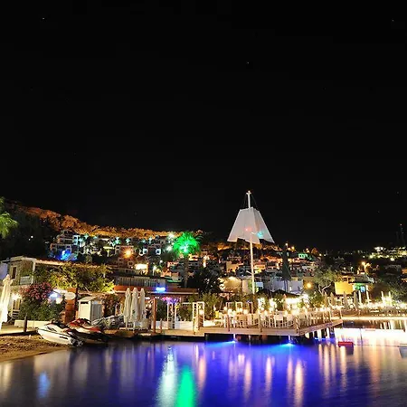 Mavi Turkbuku Hotell 3*