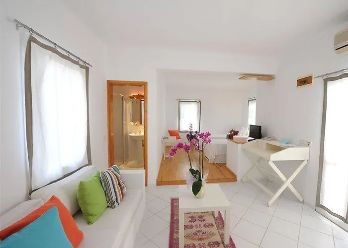 Mavi Turkbuku Hotel 4*