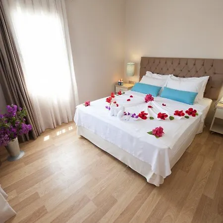 Mavi Turkbuku Hotel 3*