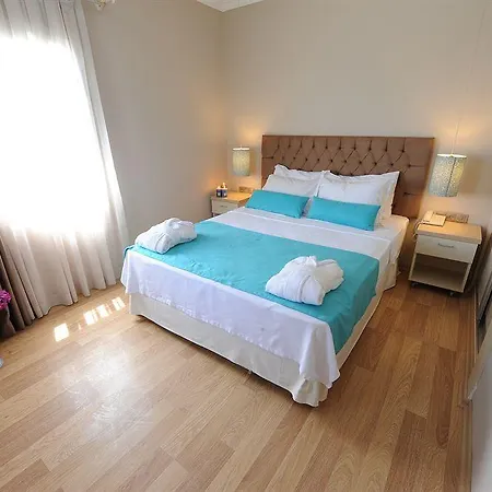 Mavi Turkbuku Hotel