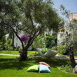 Mavi Turkbuku Otel 4*