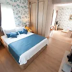 Mavi Turkbuku 4*